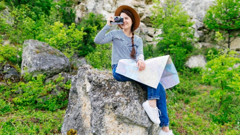 The Natural Wonders of Leonaarei: An Adventurer Guide